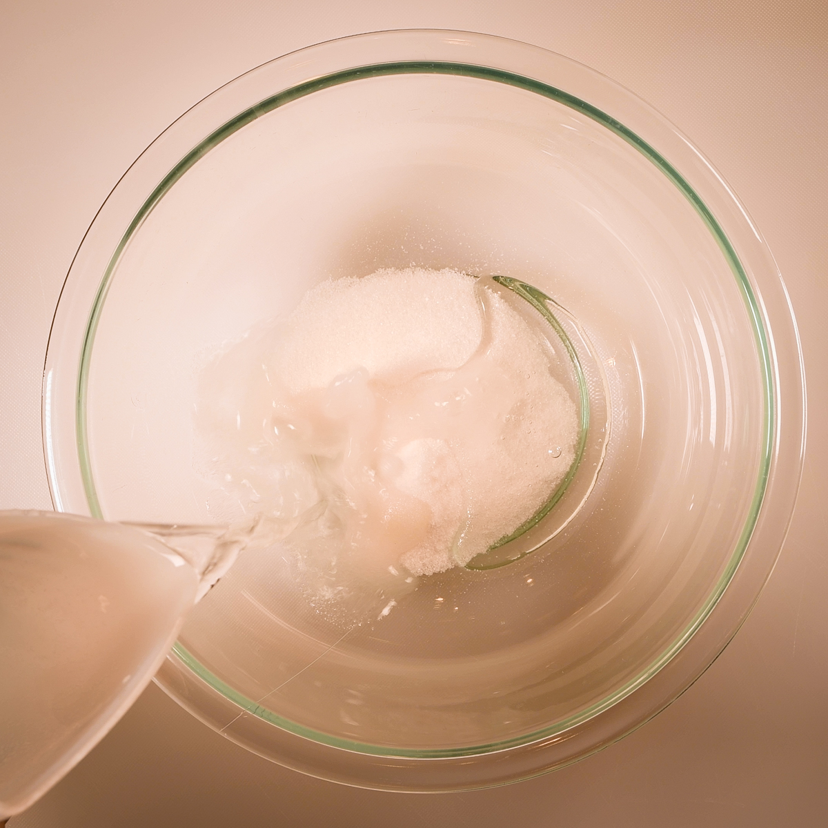 Prepare the soaking solution in a large bowl.